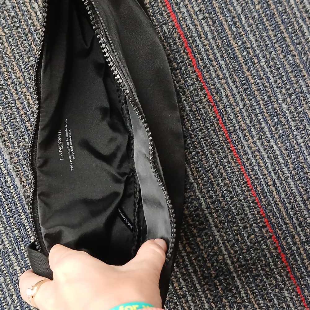 New Lancome Black Shoulder Bag - Picture 4 of 7